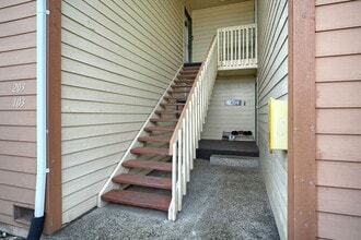 23613 112th Ave SE in Kent, WA - Building Photo - Building Photo