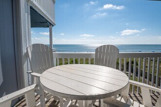 Sea Colony 27B Blvd in Carolina Beach, NC - Building Photo - Building Photo