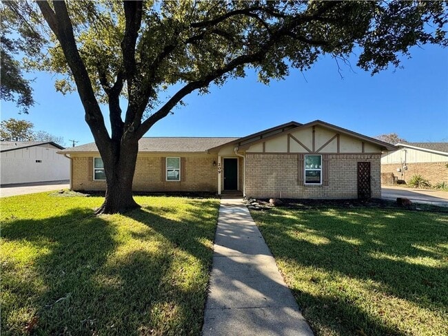 property at 209 Travis Ln