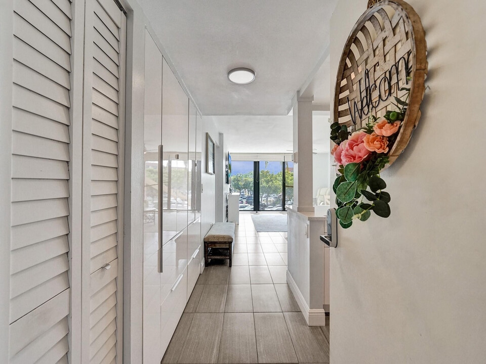 1101 River Reach Dr in Fort Lauderdale, FL - Building Photo