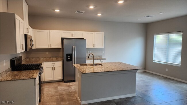 7858 Morganite Ave in Las Vegas, NV - Building Photo - Building Photo