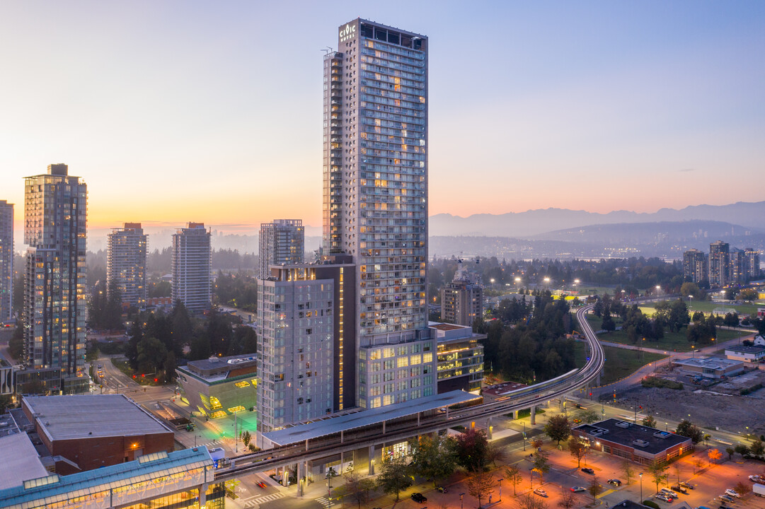 3 Civic Plaza - Residences in Surrey, BC - Building Photo