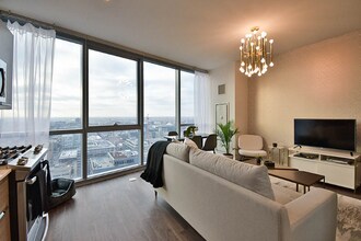 23 S Halsted St in Chicago, IL - Building Photo - Building Photo