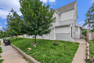 2501 Poppleton Ave in Omaha, NE - Building Photo - Building Photo