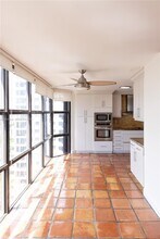 6423 Collins Ave in Miami, FL - Building Photo - Building Photo