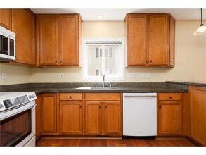 6459 Regency Ln in Eden Prairie, MN - Building Photo - Building Photo