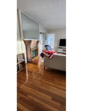 530 Lowell Ave, Unit 2 in Newton, MA - Foto de edificio - Building Photo