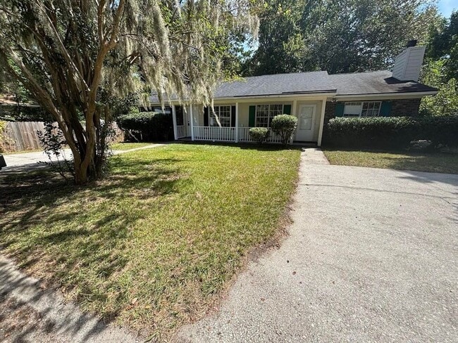 4129 Hickory Ln