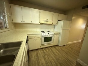 316 W 4th Ave in Chico, CA - Building Photo - Building Photo