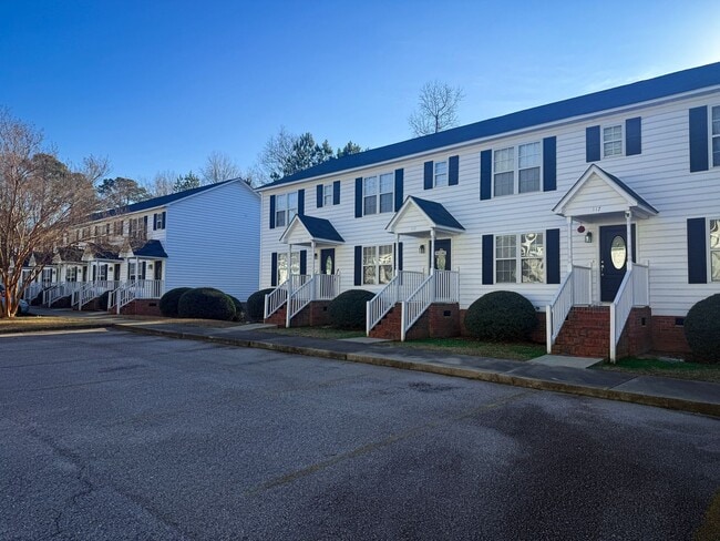 113 Henley Pl in Smithfield, NC - Building Photo - Building Photo