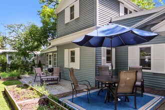 1137 Dorwood Dr in Lake Geneva, WI - Building Photo - Building Photo