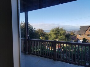 1948 8th Ave W in Seattle, WA - Building Photo - Building Photo