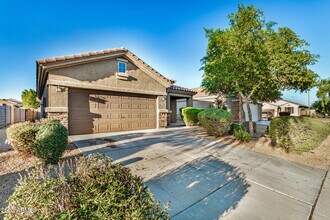 11746 W Overlin Ln in Avondale, AZ - Building Photo - Building Photo