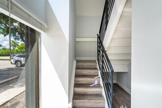 6211 SW 116th Pl in Miami, FL - Building Photo - Building Photo