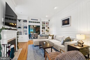 400 S Lee St in Alexandria, VA - Building Photo