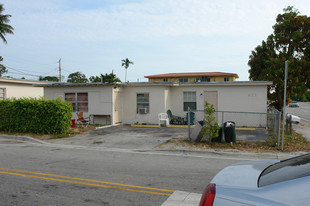 613 NW 27th Ave Apartments