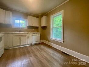 154 Franklin Ave NW in Concord, NC - Building Photo - Building Photo