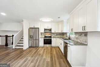 5507 Flat Shoals Pkwy in Decatur, GA - Building Photo - Building Photo