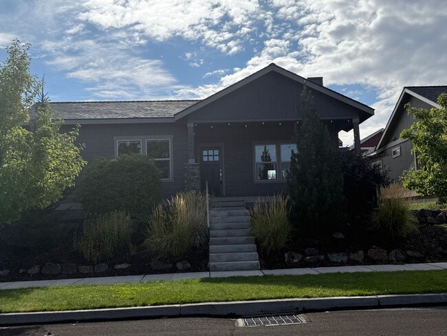 property at 63844 Hunters Cir