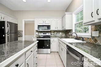 8609 Walsham Dr in Charlotte, NC - Building Photo - Building Photo