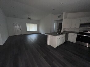 9 Maple Dr in Ocklawaha, FL - Building Photo - Building Photo