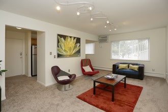 The Edge at 1815 in Mt. Pleasant, MI - Building Photo - Interior Photo