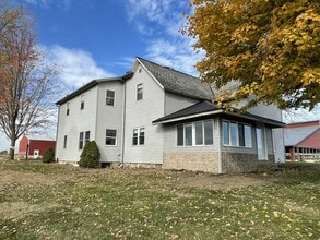 7094 N 550 E in Rochester, IN - Building Photo - Building Photo