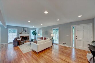 4540 Club Valley Dr NE in Atlanta, GA - Building Photo - Building Photo
