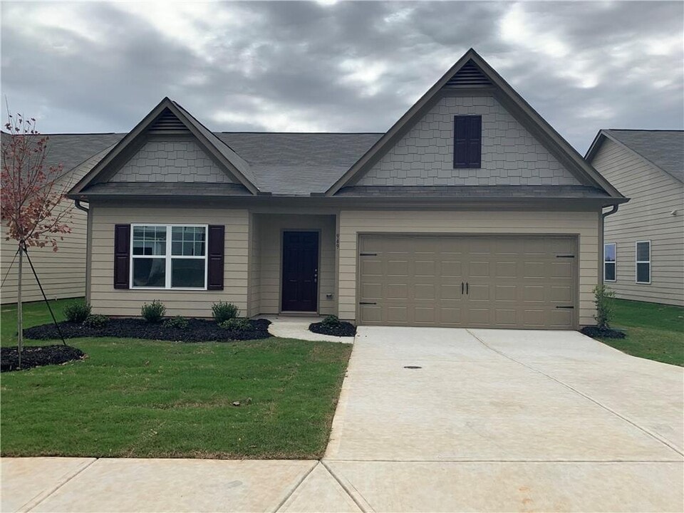 373 Merigold Way in Pendergrass, GA - Building Photo