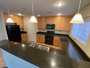 2081 Artistic Flair Walk in Henderson, NV - Building Photo - Building Photo