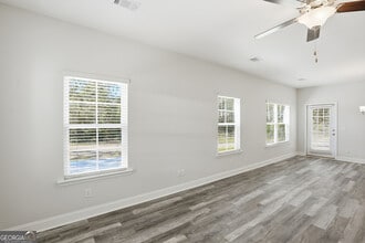 210 Price St in Swainsboro, GA - Building Photo - Building Photo