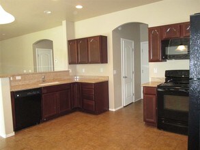 17391 W Woodlands Ave in Goodyear, AZ - Building Photo - Building Photo