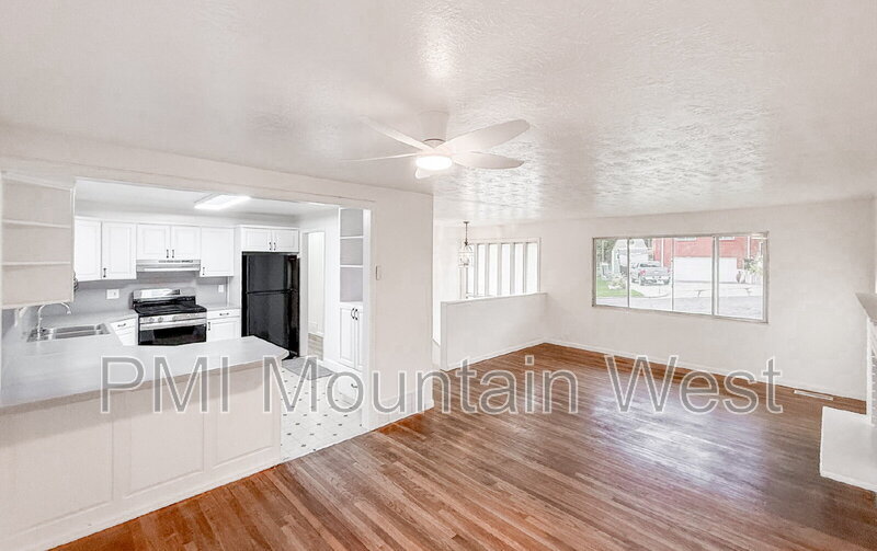 698 Doren Dr in South Ogden, UT - Building Photo