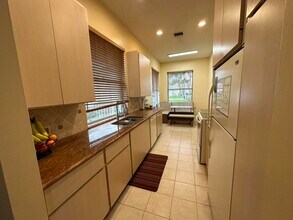 7461 SE Autumn Ln in Hobe Sound, FL - Building Photo - Building Photo