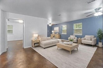 230 Private Rd 7422 in Hawkins, TX - Building Photo - Building Photo