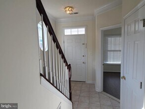 42625 Homefront Terrace in South Riding, VA - Building Photo - Building Photo