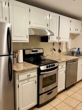 170 Marlborough St, Unit 2R in Boston, MA - Building Photo - Building Photo