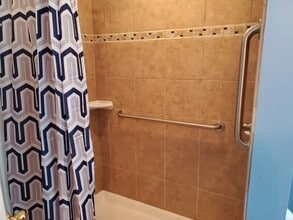 261 Downing Dr, Unit Private apartment in Chesapeake, VA - Building Photo - Building Photo