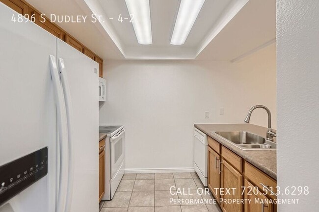 4896 S Dudley St in Littleton, CO - Building Photo - Building Photo