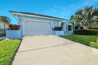 50 Copperfield Ct in Marco Island, FL - Building Photo - Building Photo