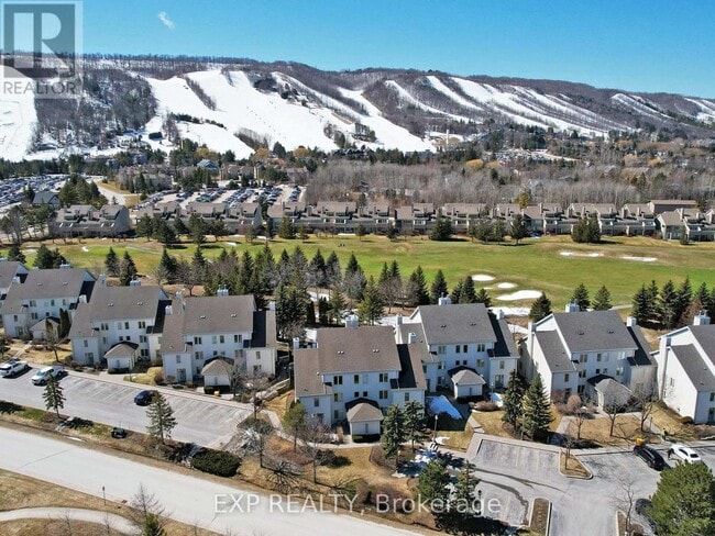 property at 120-120 Fairway Ct