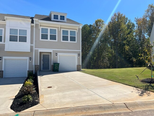 12 Nonnington Wy