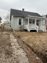 724 E Gift Ave in Peoria, IL - Building Photo - Building Photo
