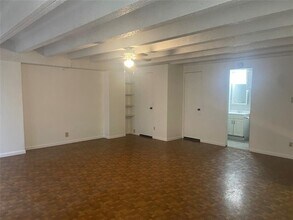 5914 Lago Vista Way in Lago Vista, TX - Building Photo - Building Photo