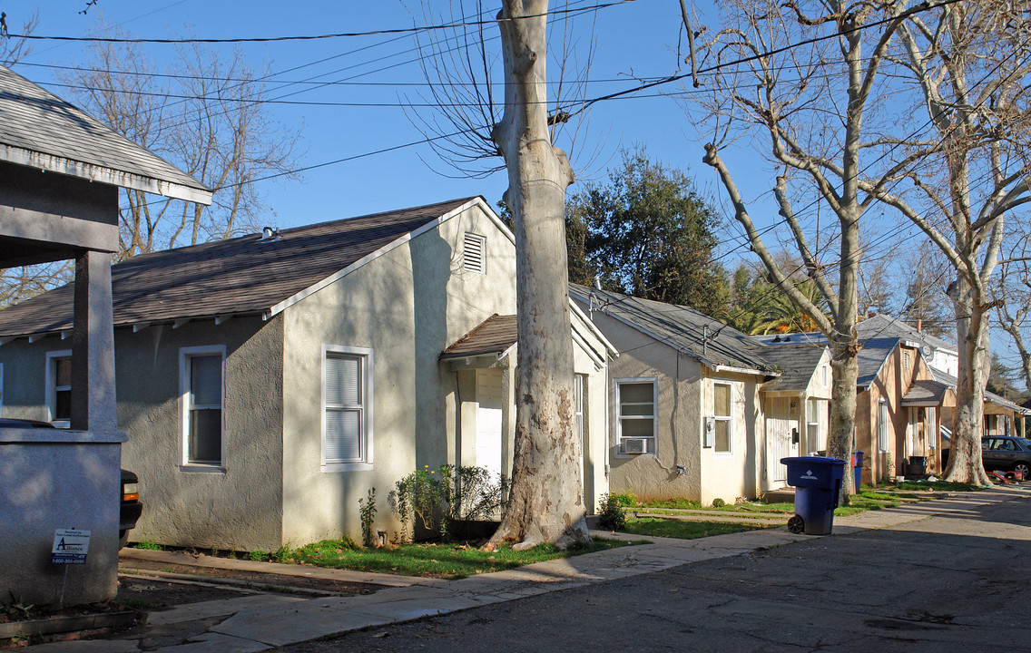 2708-2716 39th St in Sacramento, CA - Building Photo