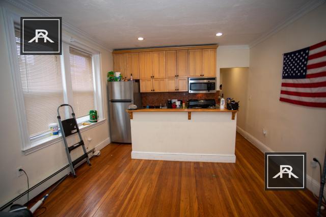 71 Thatcher St in Brookline, MA - Building Photo - Building Photo