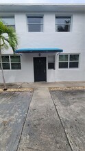 1335 SW 8th St in Miami, FL - Building Photo - Building Photo