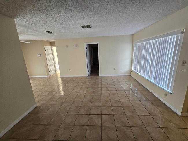 369 Dundee Dr in Kissimmee, FL - Building Photo - Building Photo