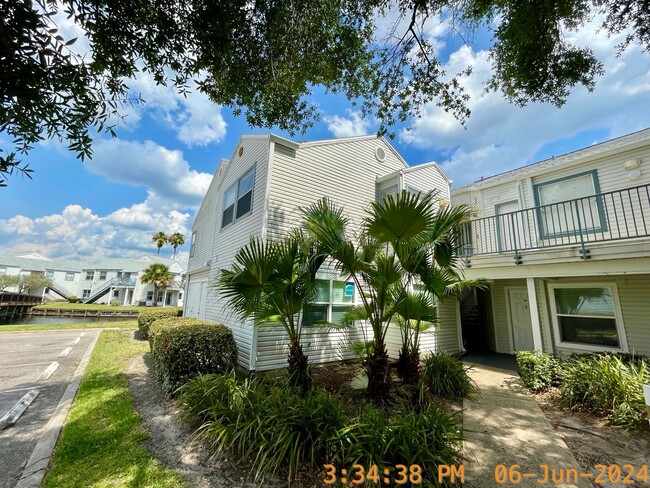 property at 2544 Woodgate Blvd