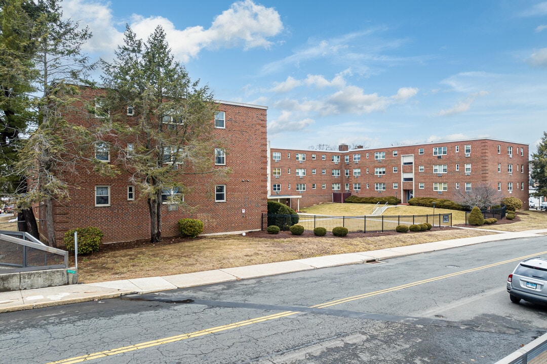 Seventy Grove Hill Condominiums in New Britain, CT - Building Photo